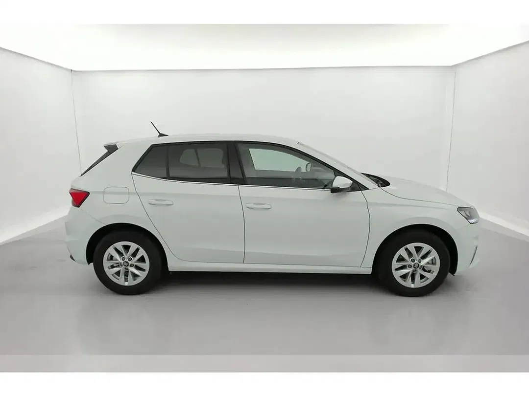 Skoda Fabia - Thumbnail 4