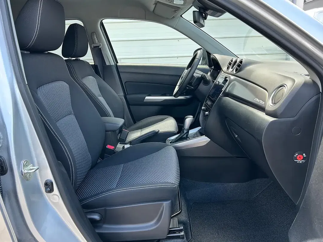 Suzuki Vitara - Thumbnail 14
