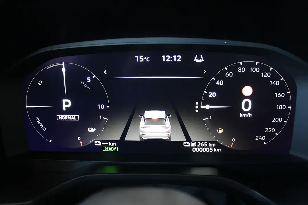 Mitsubishi Outlander - Thumbnail 14