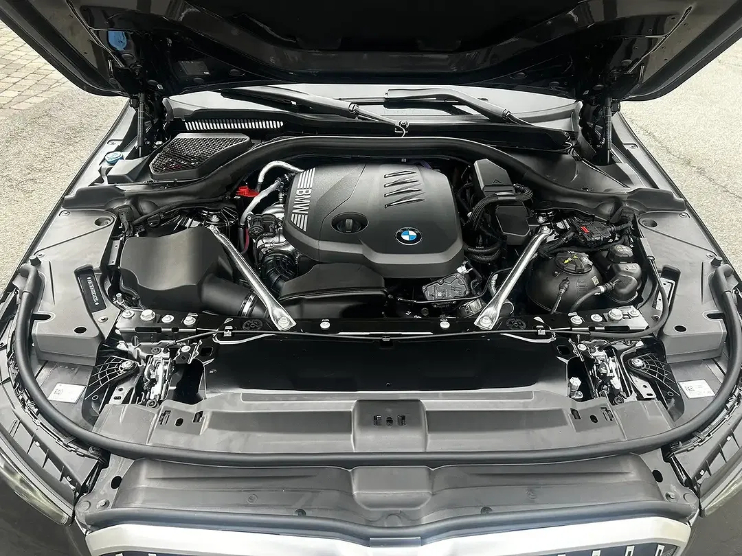 BMW 520 - Thumbnail 22
