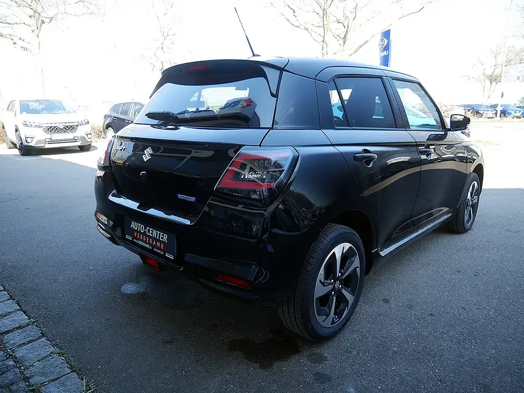 Suzuki Swift - Thumbnail 5