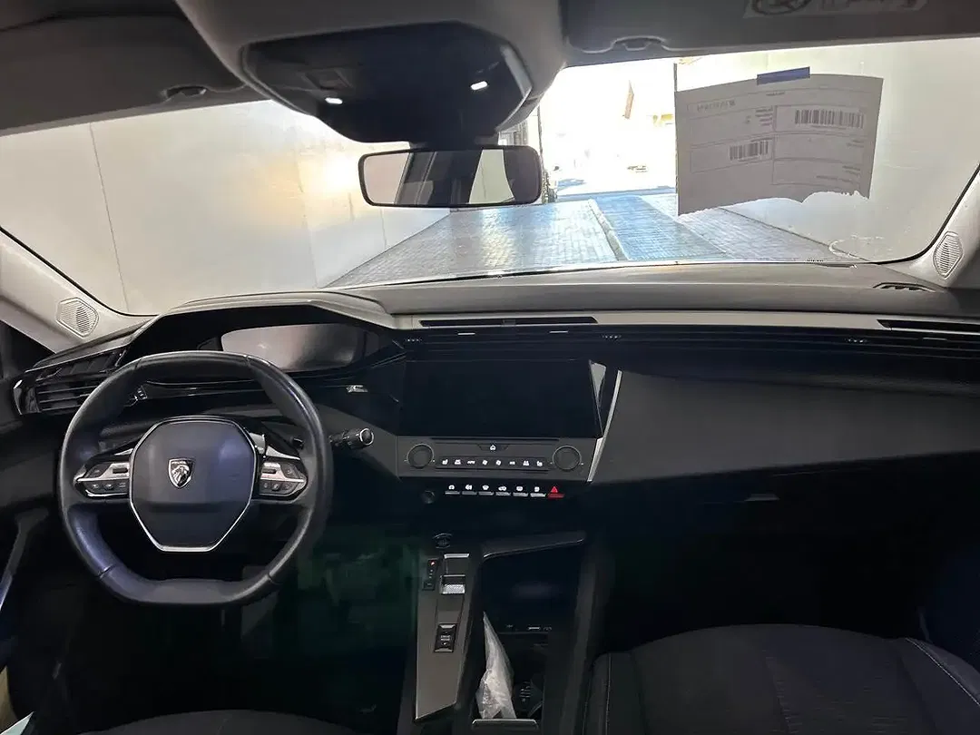 Peugeot 308 - Thumbnail 6