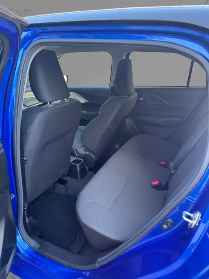 Suzuki Swift - Thumbnail 9