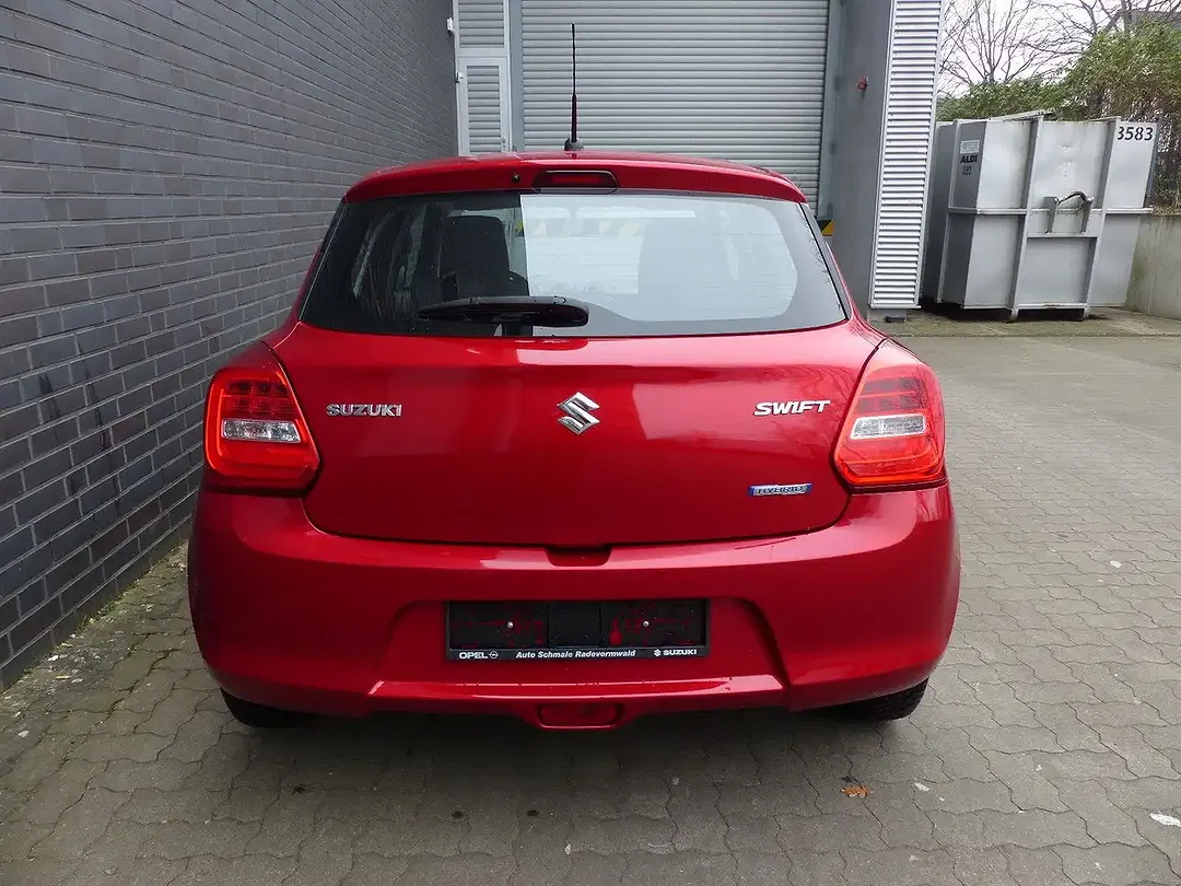 Suzuki Swift - Thumbnail 11