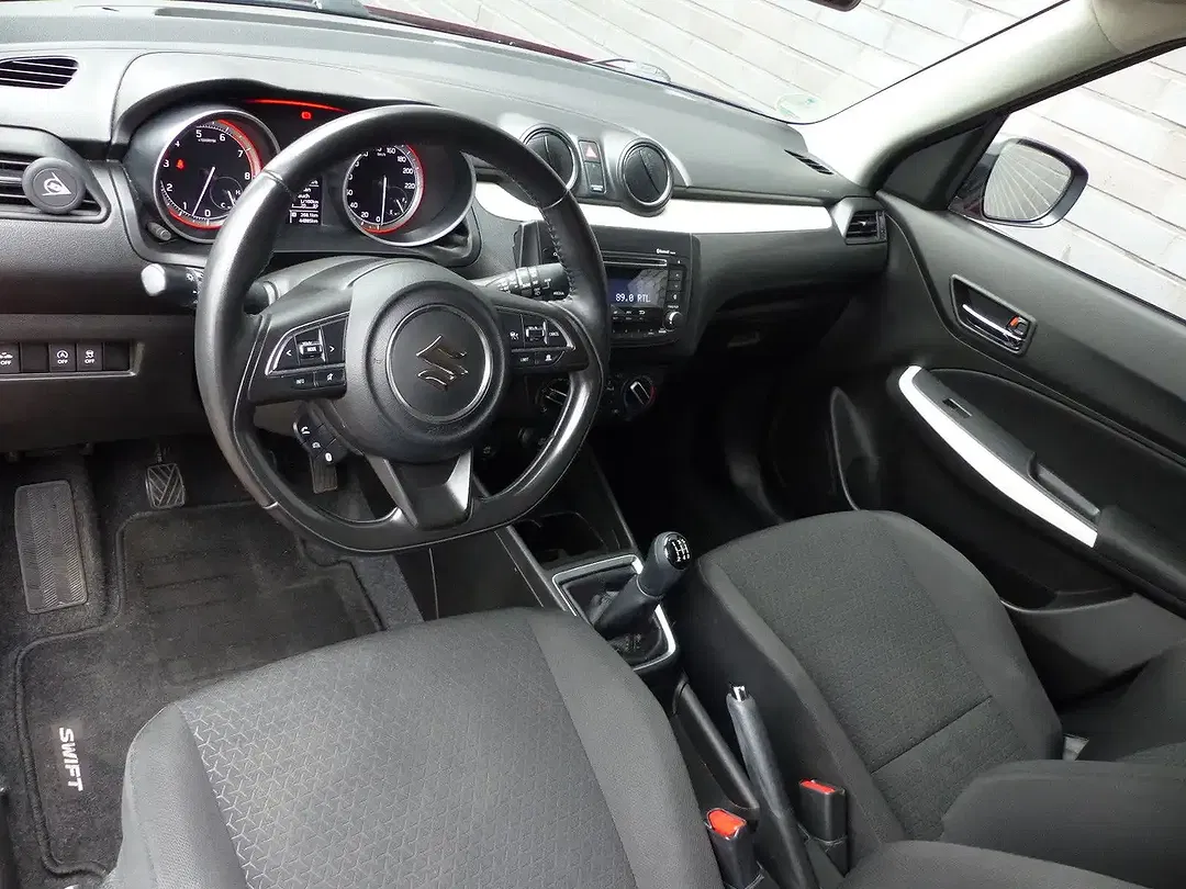 Suzuki Swift - Thumbnail 7