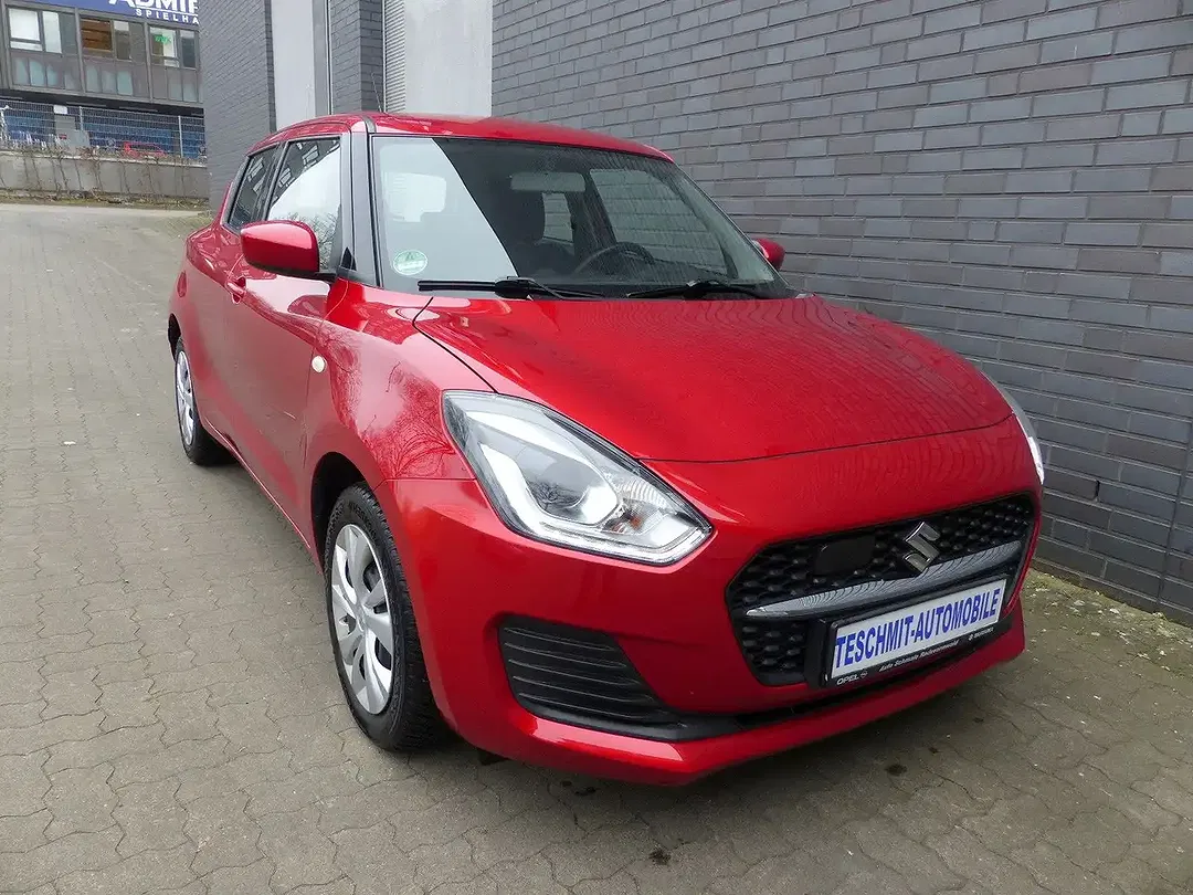 Suzuki Swift - Thumbnail 8