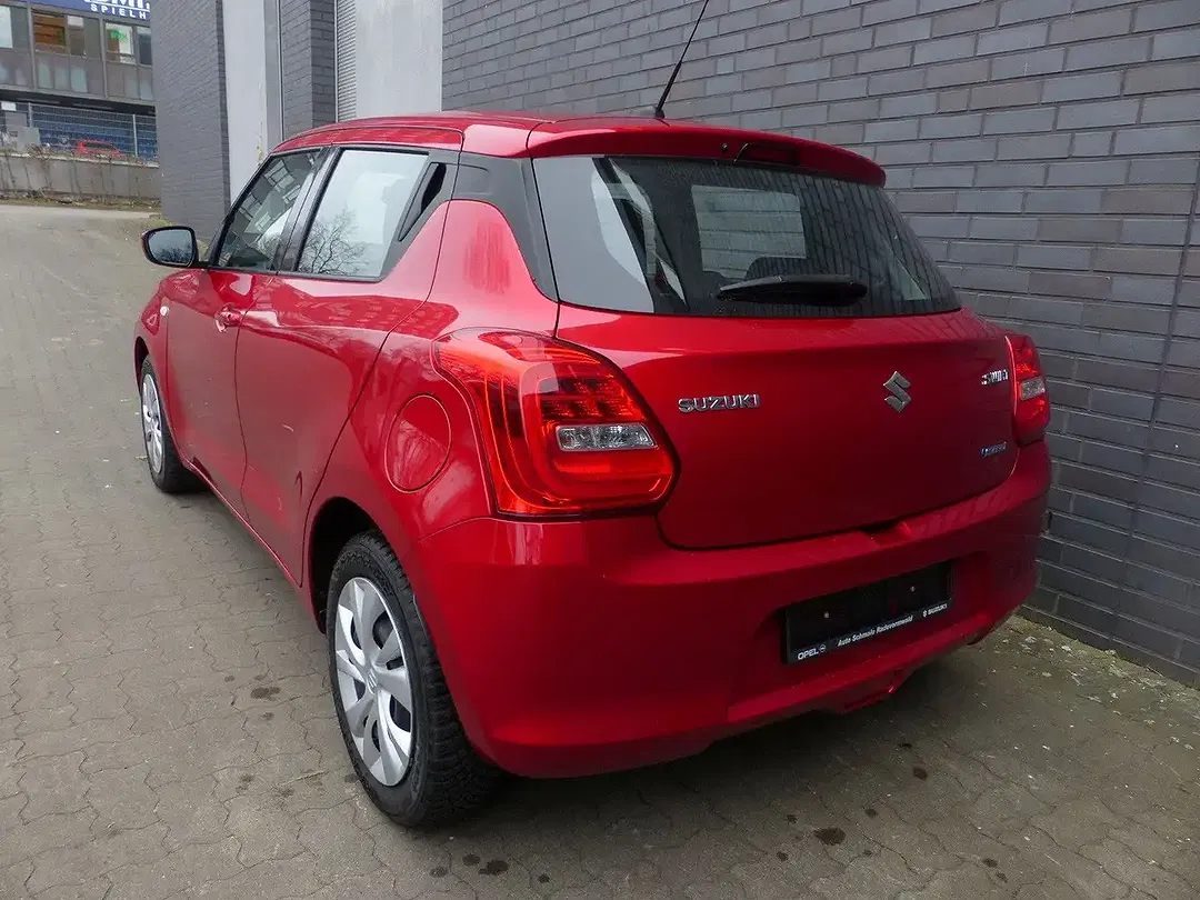 Suzuki Swift - Thumbnail 9