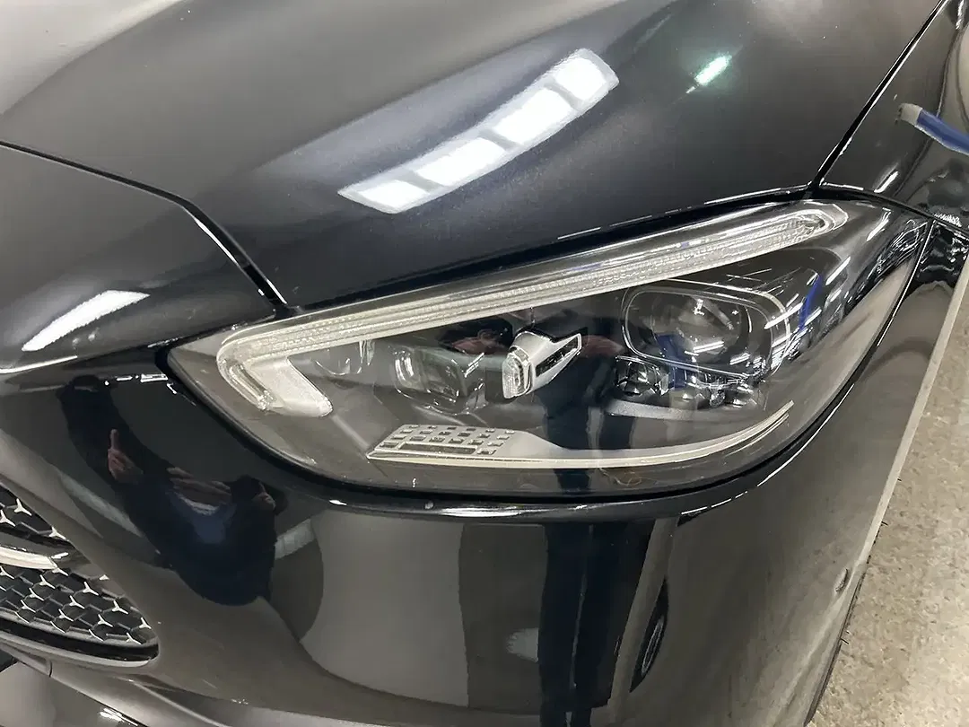 Mercedes-Benz C 300 - Thumbnail 14