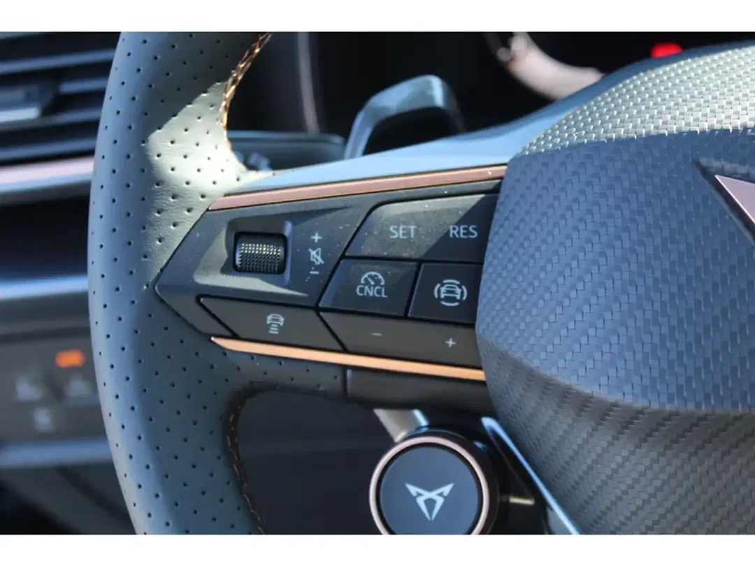 CUPRA Leon - Thumbnail 11