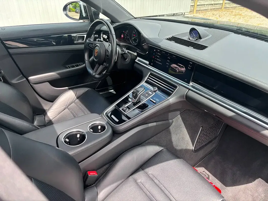 Porsche Panamera - Thumbnail 15
