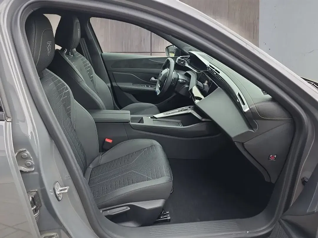 Peugeot 308 - Thumbnail 15