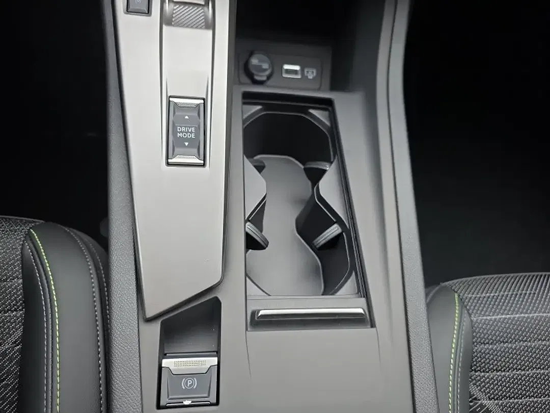 Peugeot 308 - Thumbnail 20
