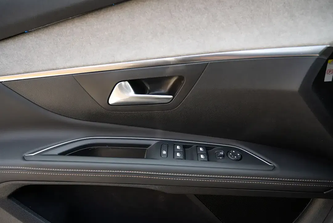 Peugeot 5008 - Thumbnail 13