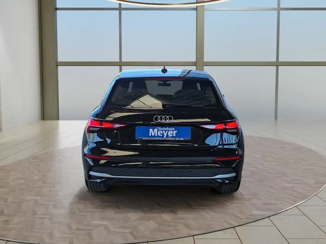 Audi A3 - Thumbnail 4