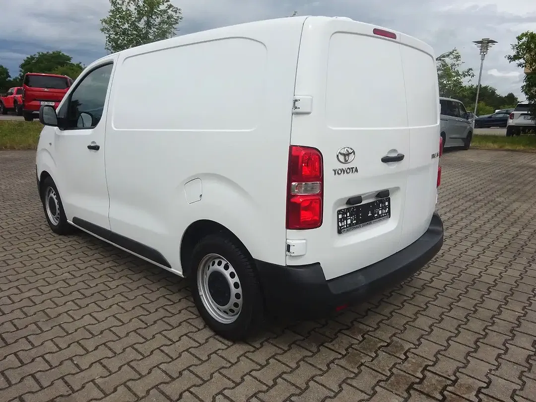 Toyota Proace - Thumbnail 3