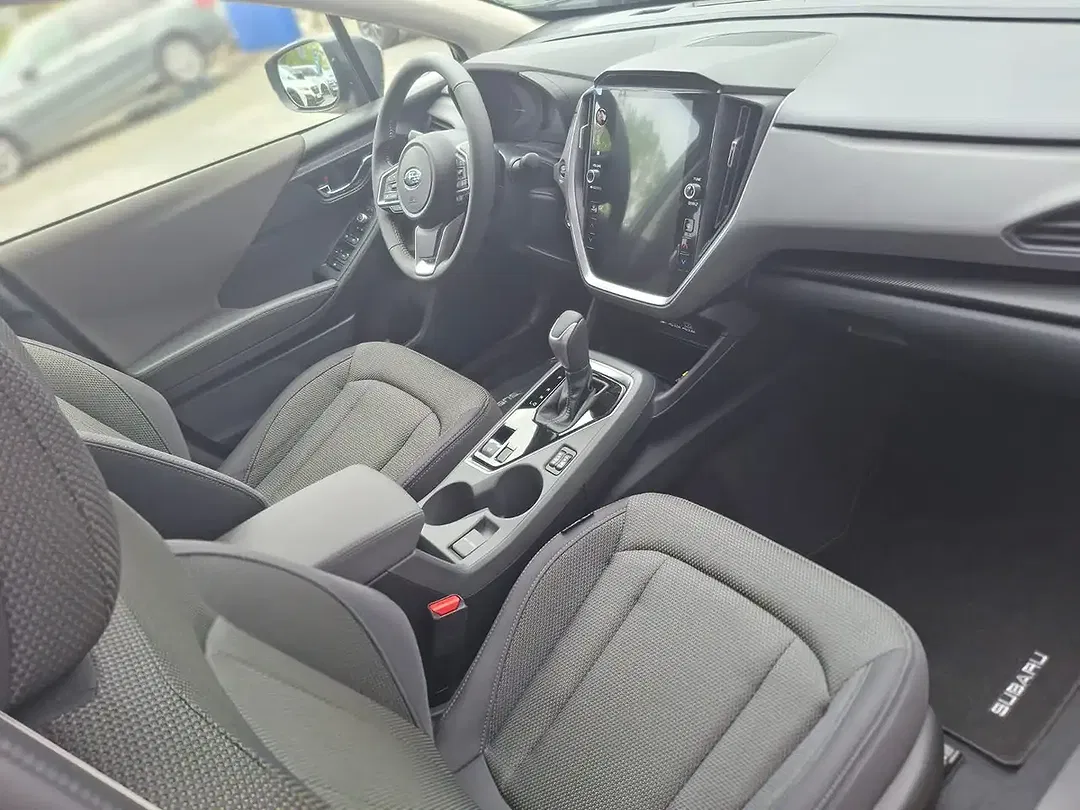 Subaru Crosstrek - Thumbnail 10