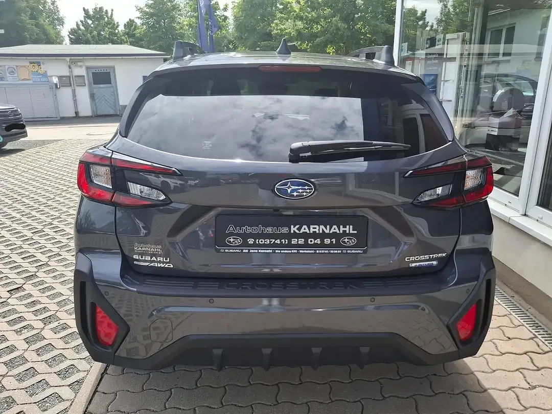 Subaru Crosstrek - Thumbnail 4