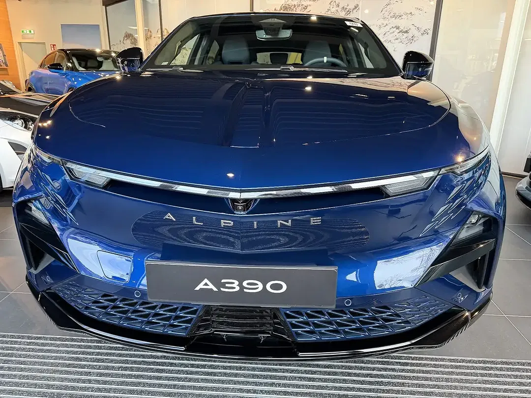 Alpine A390 - Thumbnail 4