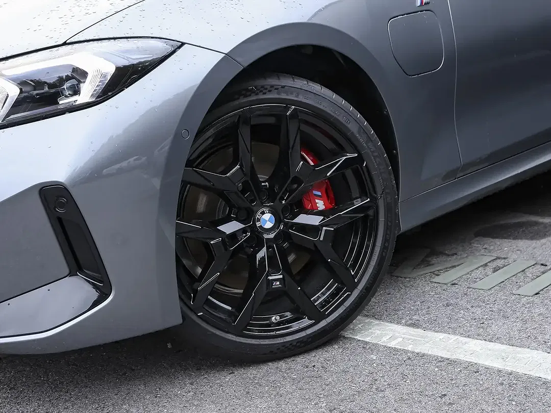 BMW 330 - Thumbnail 7