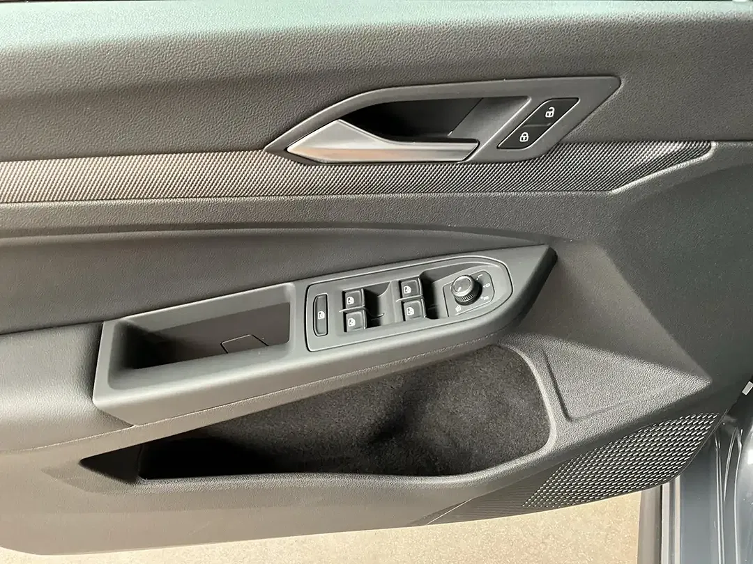 Volkswagen Golf - Thumbnail 14