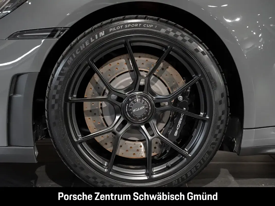 Porsche 992 - Thumbnail 13