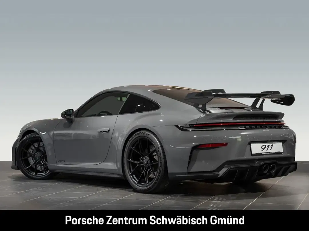 Porsche 992 - Thumbnail 3