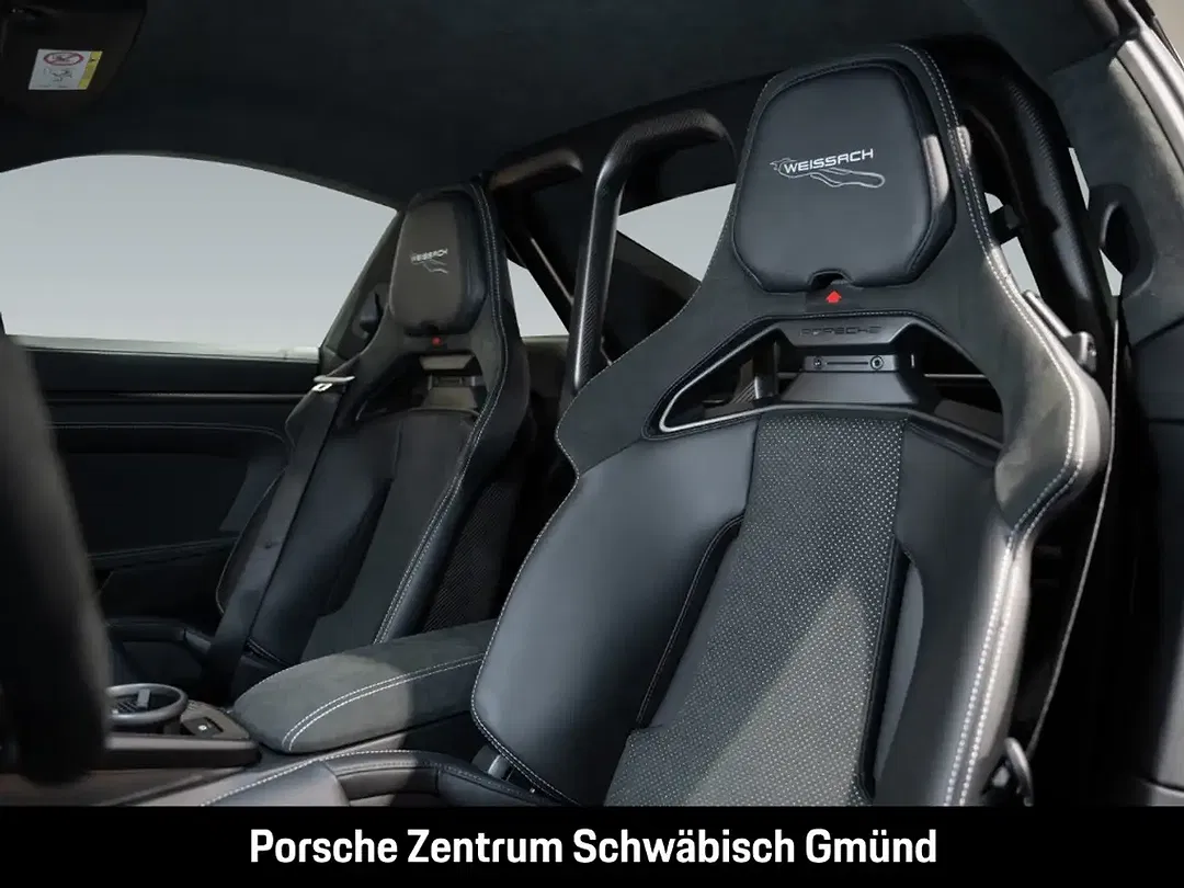 Porsche 992 - Thumbnail 6
