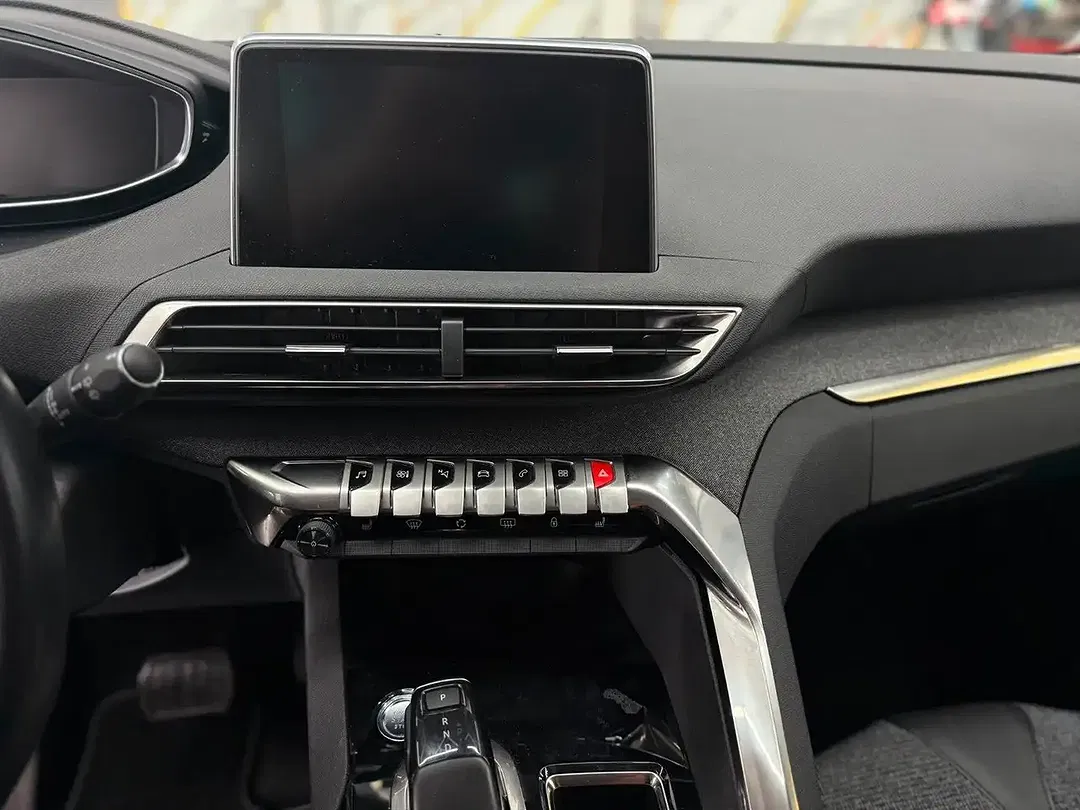 Peugeot 5008 - Thumbnail 12