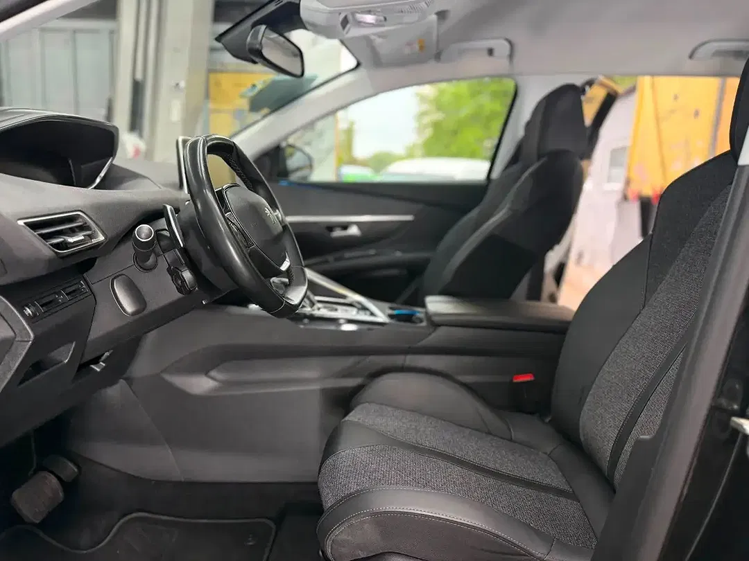 Peugeot 5008 - Thumbnail 8