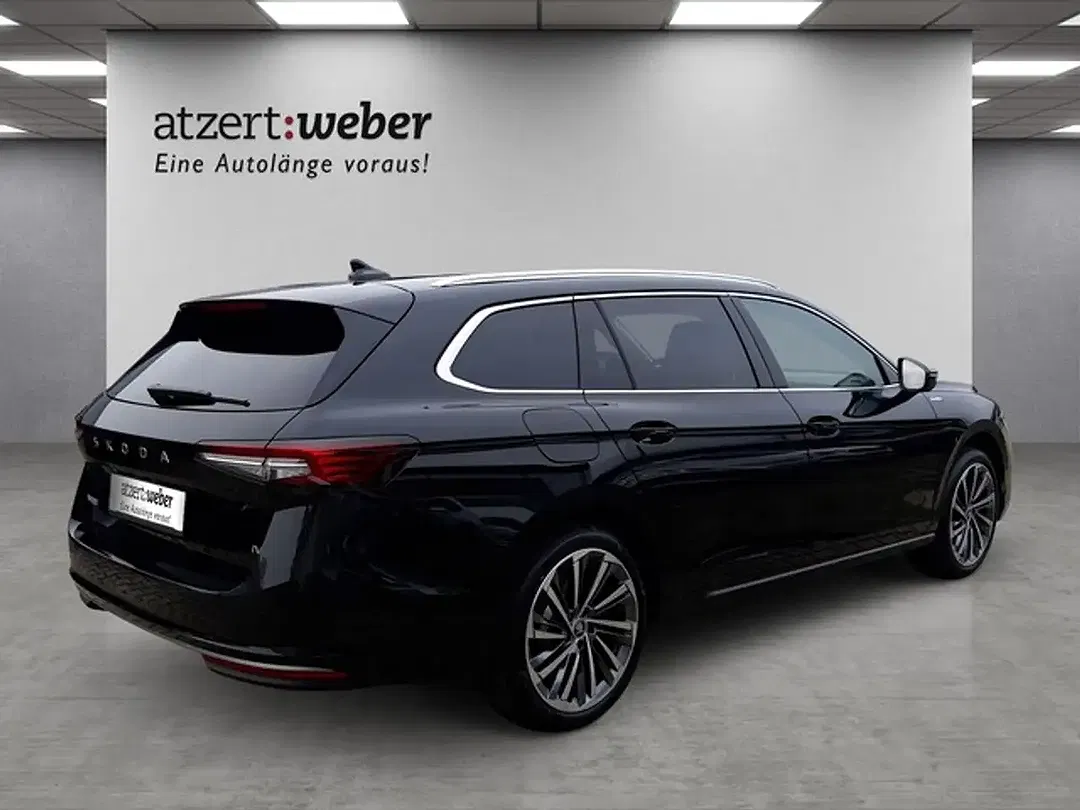 Skoda Superb - Thumbnail 2