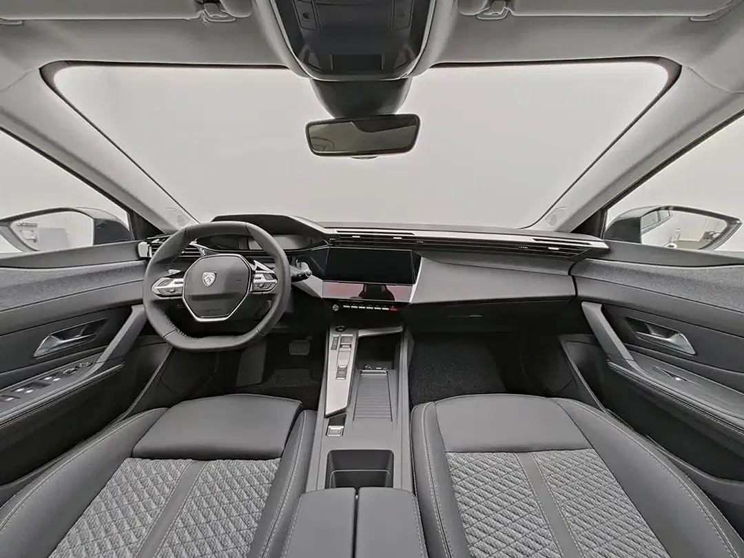 Peugeot 308 - Thumbnail 9