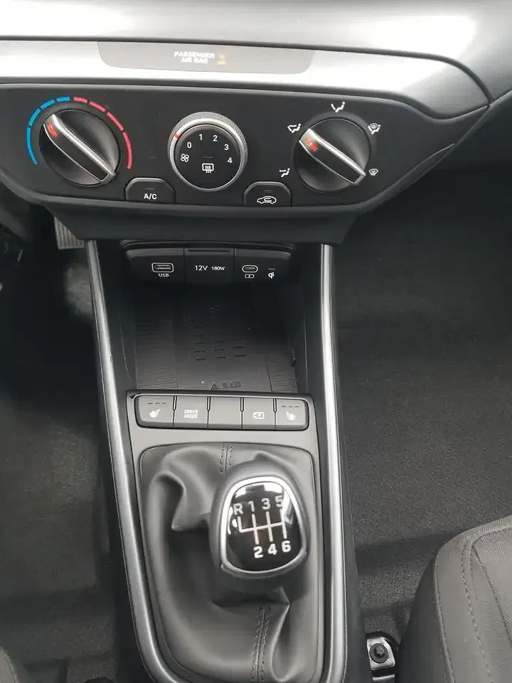 Hyundai i20 - Thumbnail 14