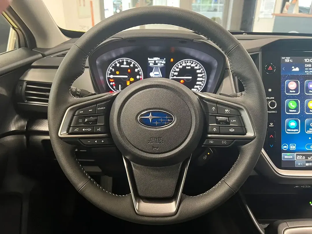 Subaru Crosstrek - Thumbnail 13