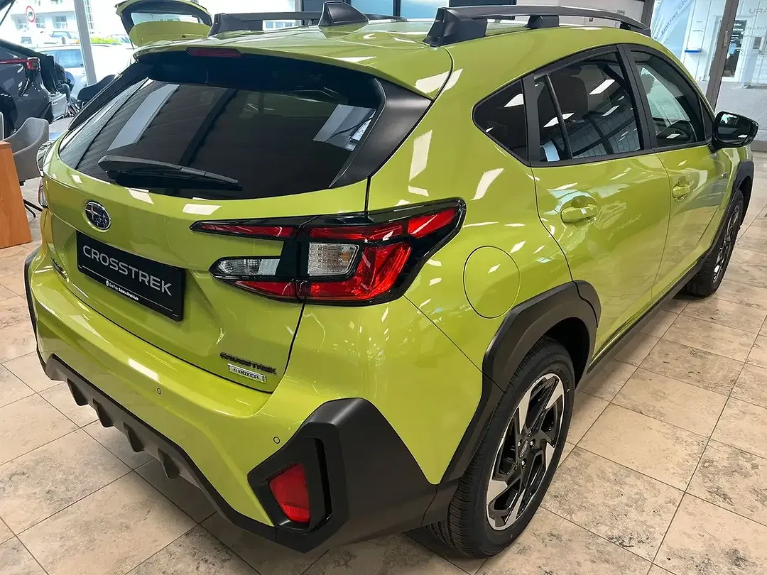Subaru Crosstrek - Thumbnail 5
