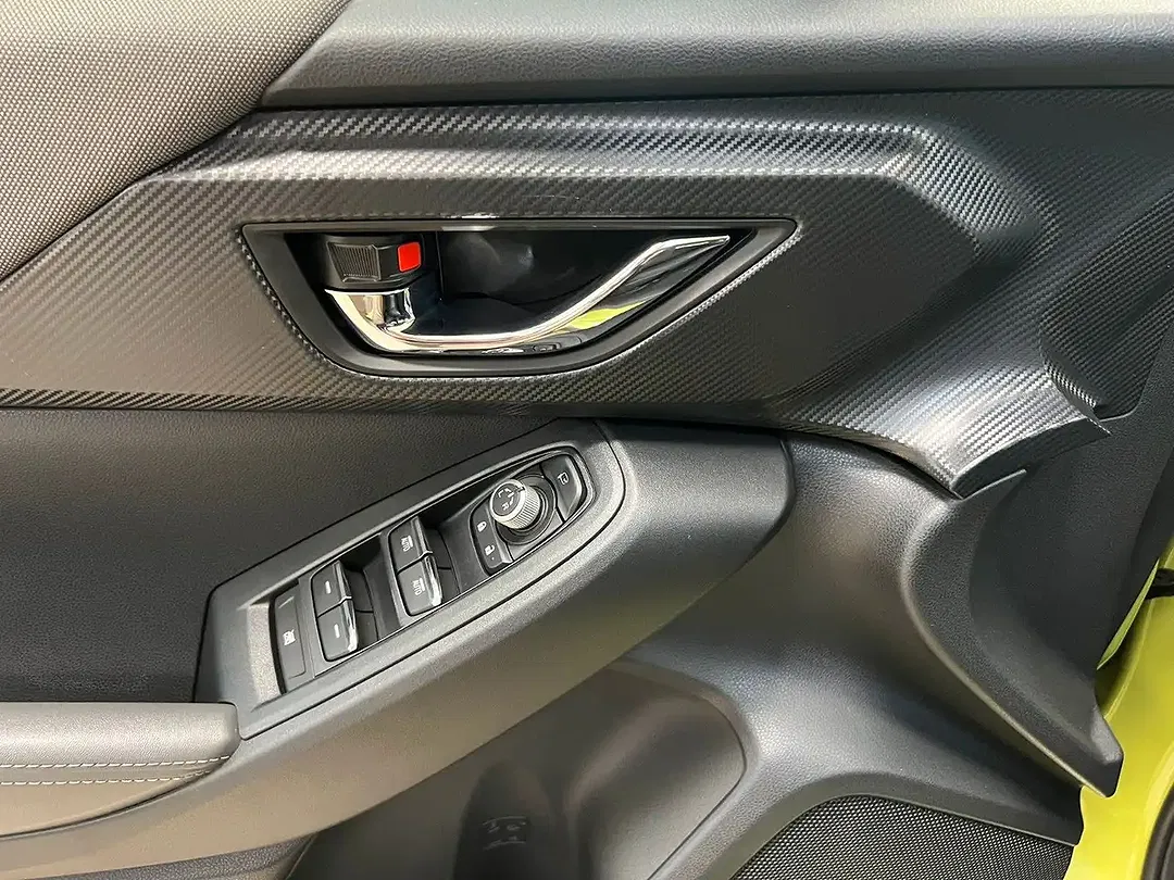 Subaru Crosstrek - Thumbnail 9