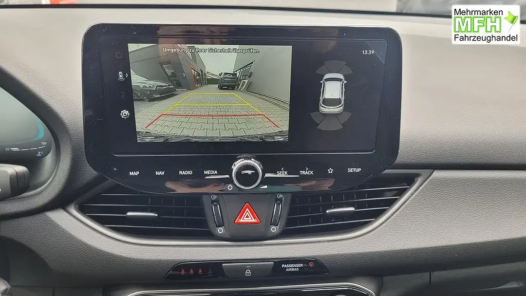Hyundai i30 - Thumbnail 10
