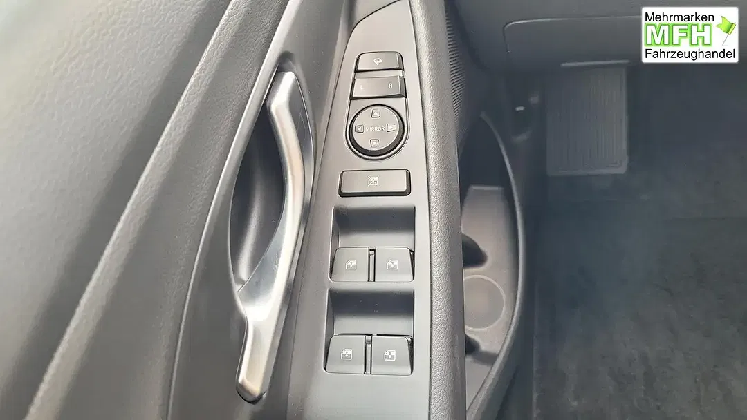 Hyundai i30 - Thumbnail 11