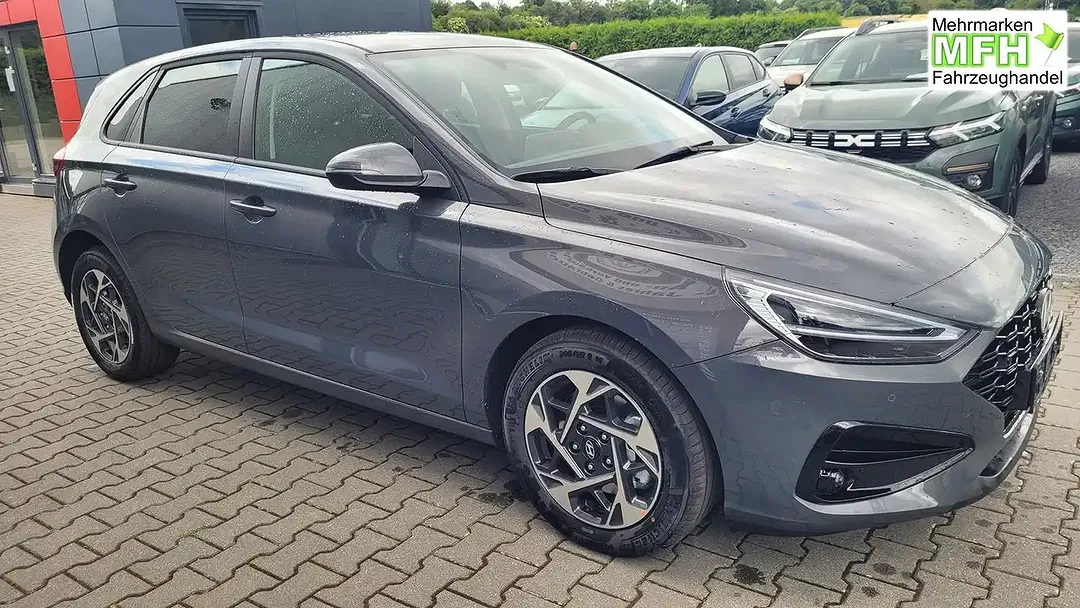 Hyundai i30 - Thumbnail 3