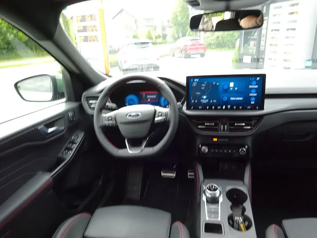 Ford Kuga - Thumbnail 15