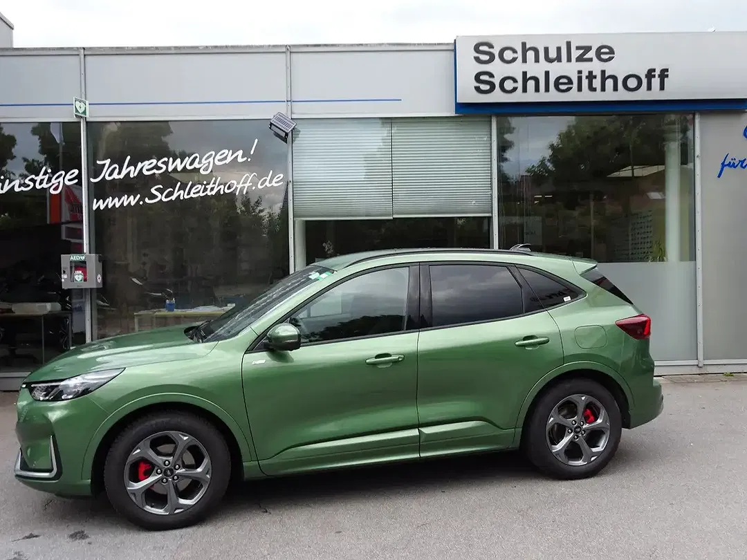 Ford Kuga - Thumbnail 2