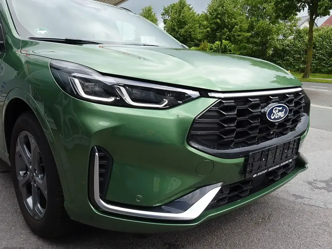 Ford Kuga - Thumbnail 4