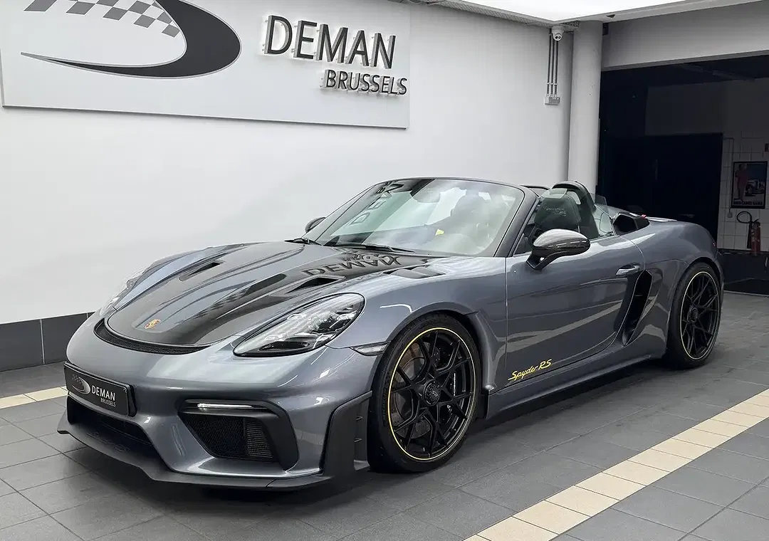 Porsche 718 Spyder RS Weissach