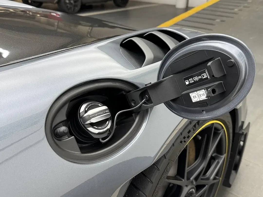 Porsche 718 Spyder - Thumbnail 21