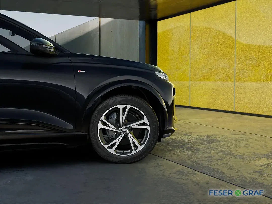 Audi Q6 e-tron - Thumbnail 6