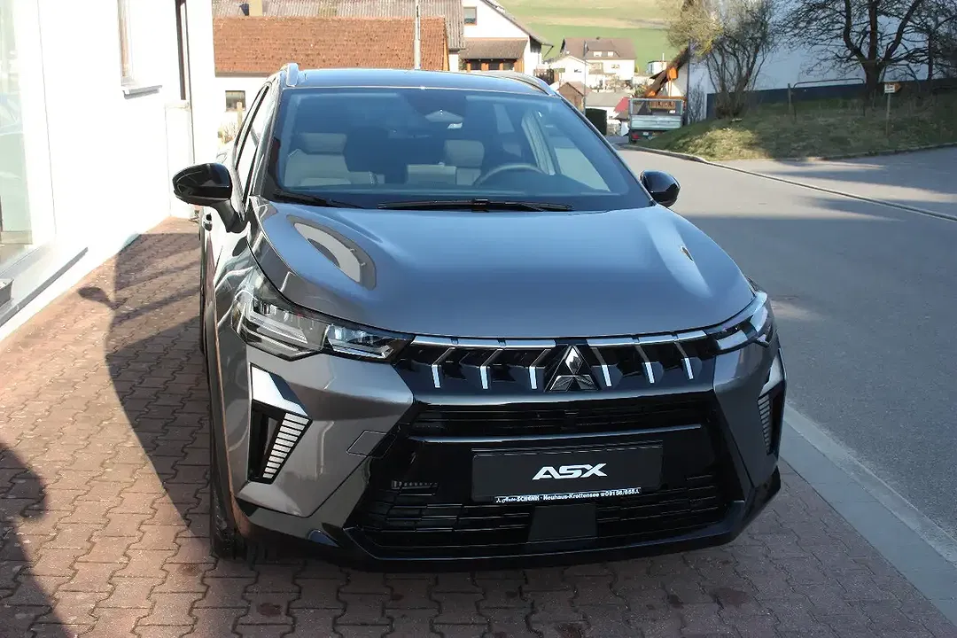 Mitsubishi ASX - Thumbnail 4