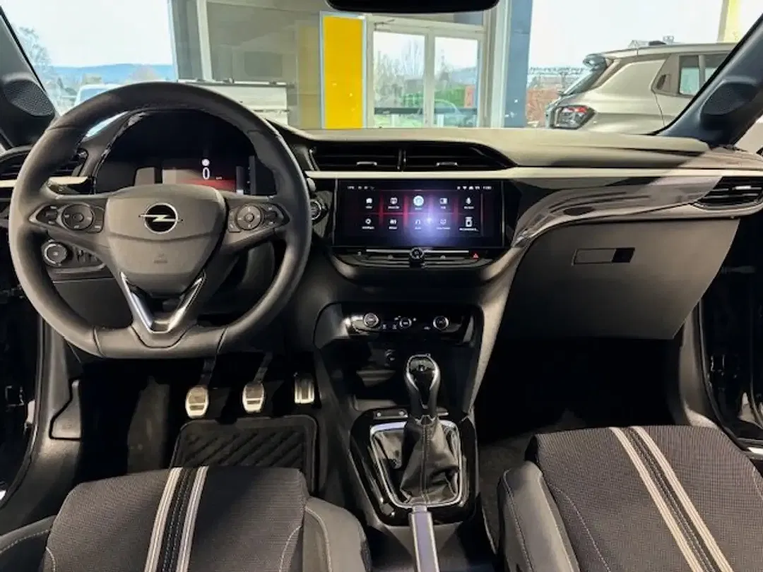 Opel Corsa - Thumbnail 3