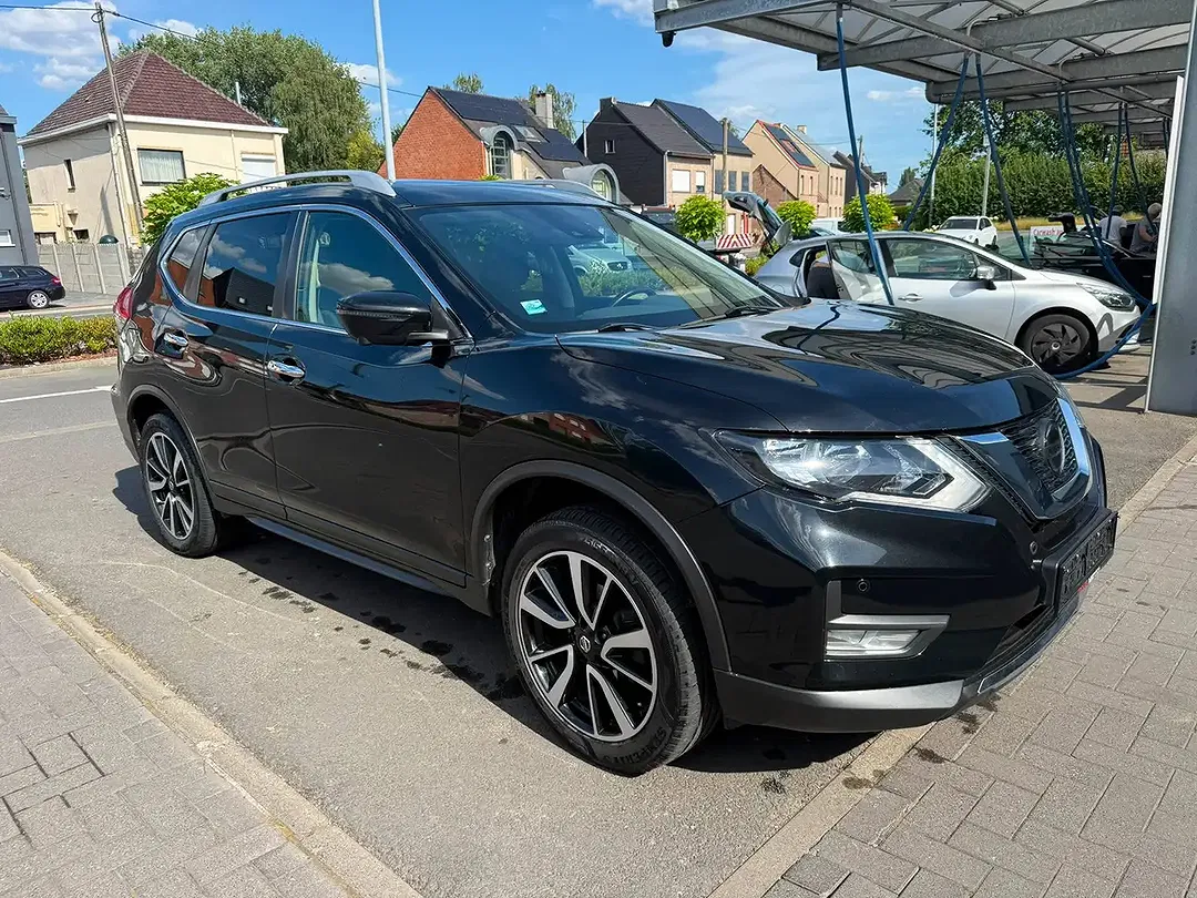 Nissan X-Trail - Thumbnail 2