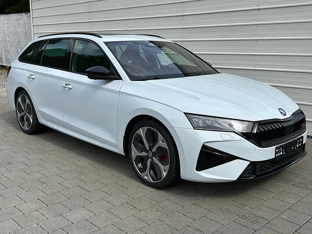 Skoda Octavia - Thumbnail 1