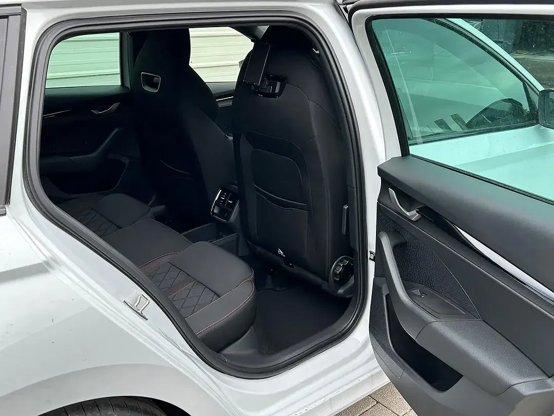 Skoda Octavia - Thumbnail 13