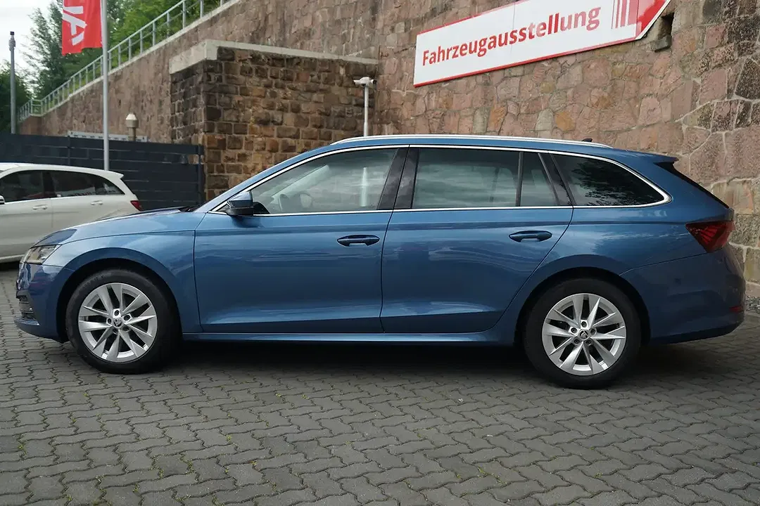 Skoda Octavia - Thumbnail 2